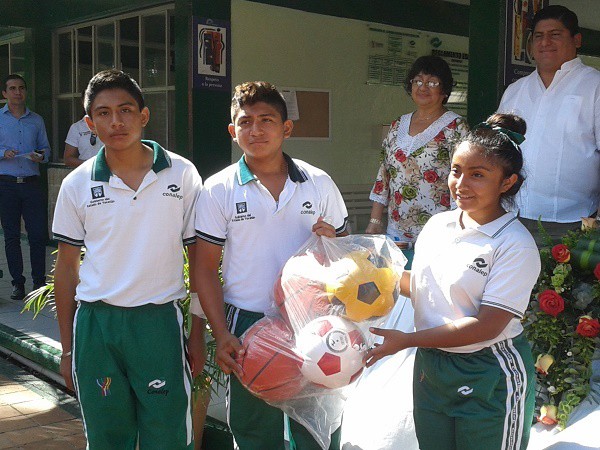 Dan bienvenida a alumnos del Conalep Tizimín Dan bienvenida a alumnos del Conalep Tizimín