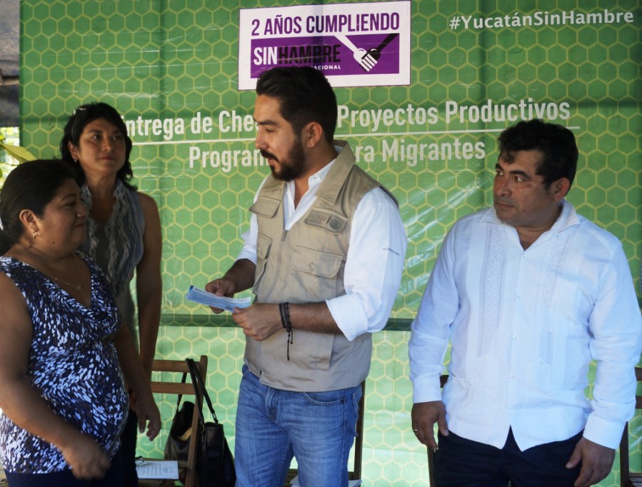 Entregan apoyos del programa 3x1 Entregan apoyos del programa 3x1