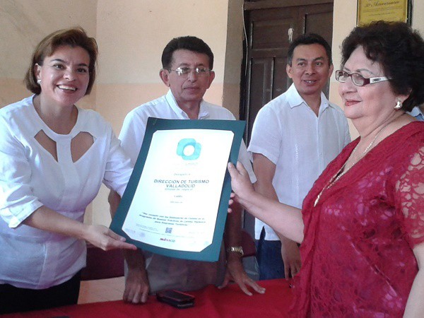 Prestadores de servicios de Valladolid reciben certificaciones de la SEFOTUR Prestadores de servicios de Valladolid reciben certificaciones de la SEFOTUR