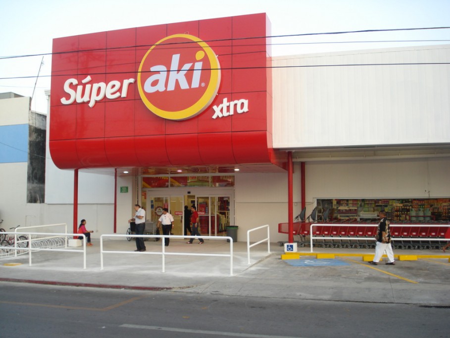 Inauguran Súper AKI en Vista Alegre Inauguran Súper AKI en Vista Alegre