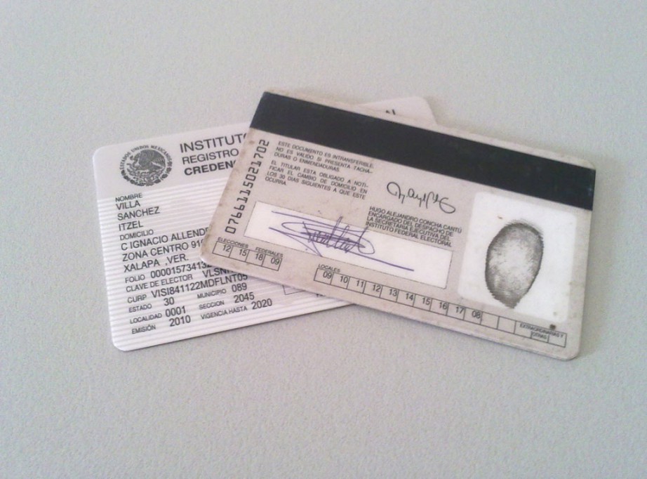 Convocan a renovar la credencial “15” Convocan a renovar la credencial “15”