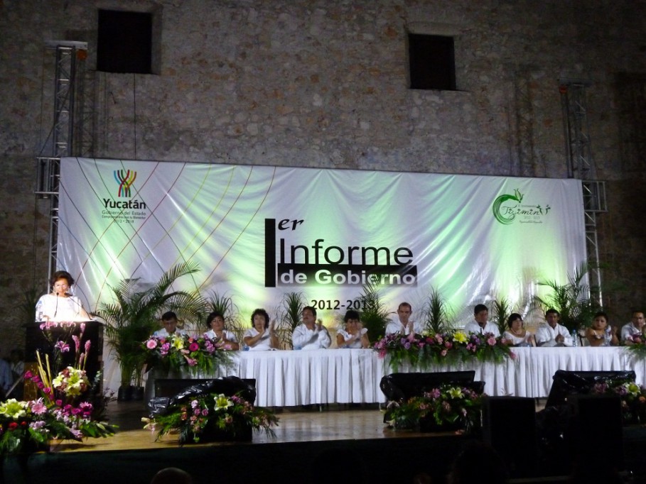 TIZIMIN: Rinde la alcaldesa su primer informe anual de actividades. TIZIMIN: Rinde la alcaldesa su primer informe anual de actividades.
