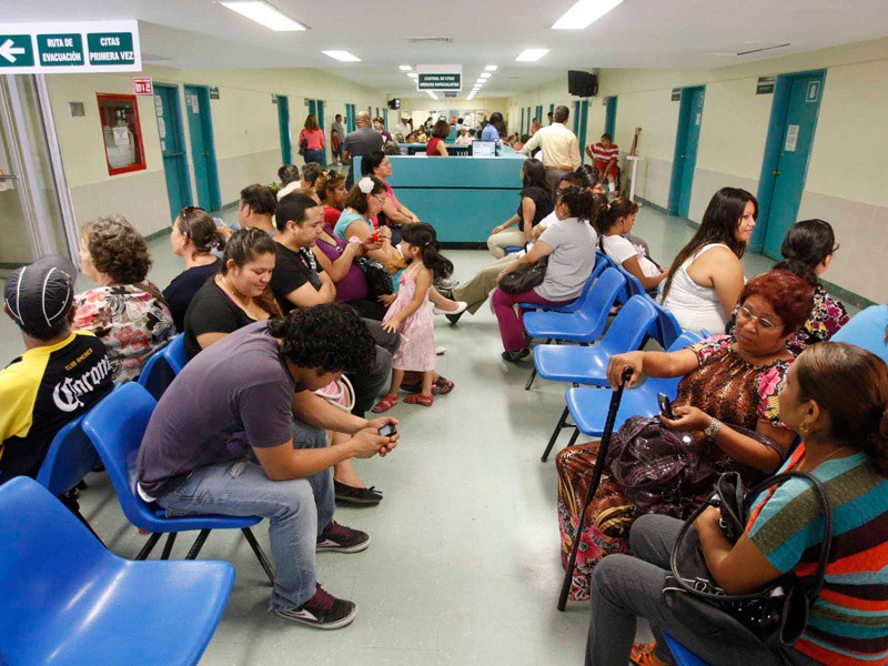 Hospitales saturados con “enfermos” de Chikungunya Hospitales saturados con “enfermos” de Chikungunya