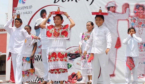 Artesanas sugieren mejorar el programa de los Domingos Vallisoletanos Artesanas sugieren mejorar el programa de los Domingos Vallisoletanos