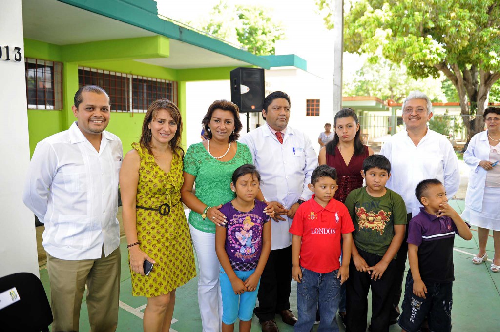 Entregan aparatos auditivos a niños y adolescentes de 14 municipios Entregan aparatos auditivos a niños y adolescentes de 14 municipios