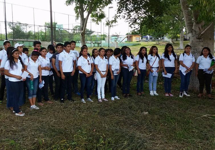 Proyecto estudiantil contra el dengue y chikungunya Proyecto estudiantil contra el dengue y chikungunya