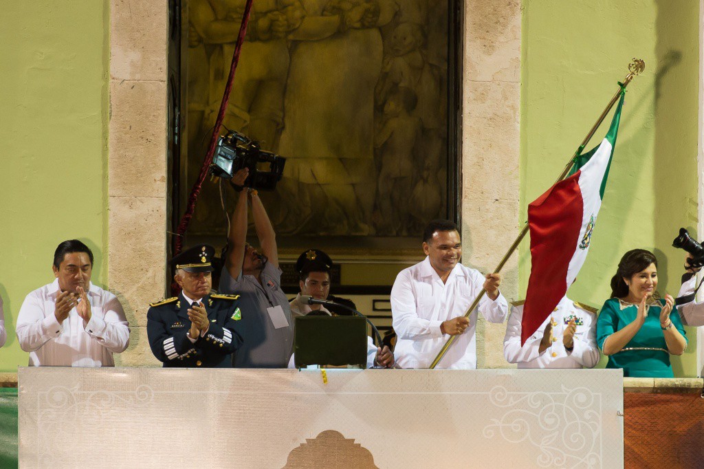 Reconocen valor y lucha de los héroes de la patria