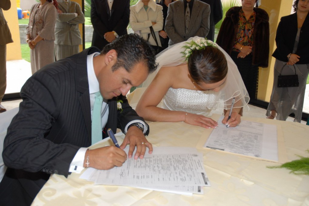 Invitan a parejas yucatecas a formalizar su unión Invitan a parejas yucatecas a formalizar su unión