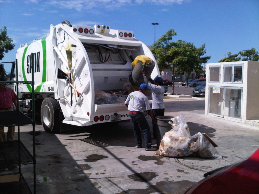Hoy no labora Servilimpia y Sana Hoy no labora Servilimpia y Sana