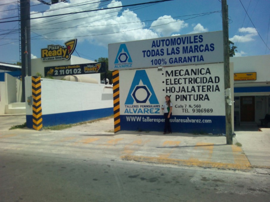 ¿Tu auto requiere reparación? ¿Tu auto requiere reparación?