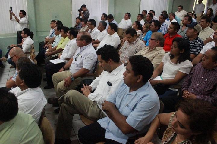 Se capacitan alcaldes del X y XI Distrito sobre manejo de recursos Se capacitan alcaldes del X y XI Distrito sobre manejo de recursos