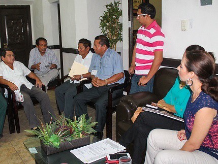 Jubilados y pensionados de heroìca zací piden descuentos en agua potable Jubilados y pensionados de heroìca zací piden descuentos en agua potable