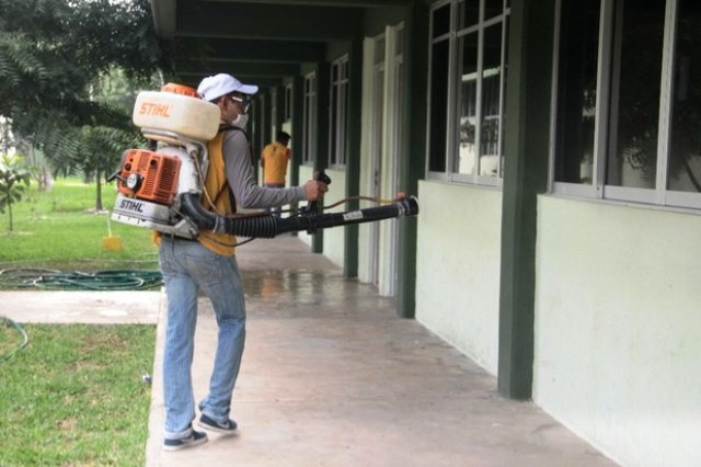 Hasta el momento, 40 escuelas ya fueron fumigadas Hasta el momento, 40 escuelas ya fueron fumigadas