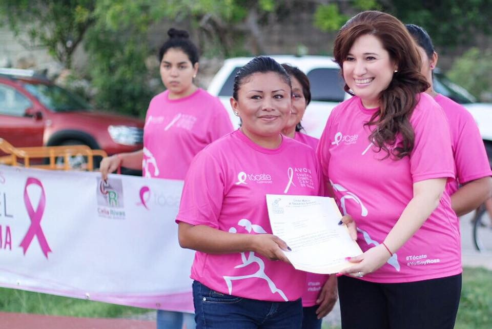 Promueven autoexploración contra el cáncer