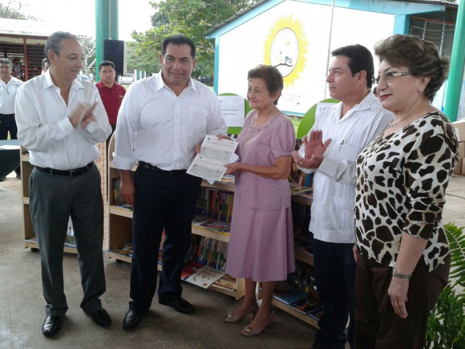 Entrega SEGEY apoyos en el oriente del estado Entrega SEGEY apoyos en el oriente del estado