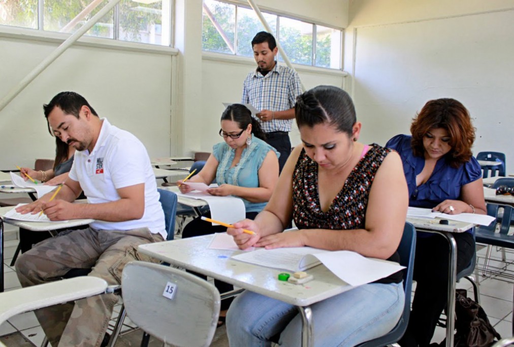 Casi el 100% de maestros participó en la Evaluación Casi el 100% de maestros participó en la Evaluación