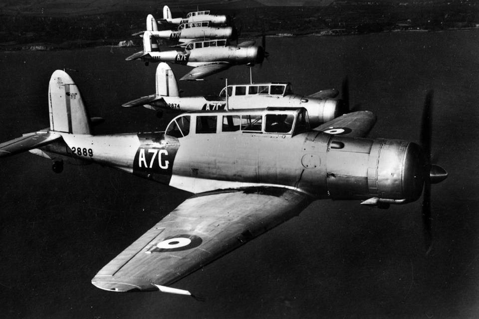 Presentan muestra fotográfica sobre la Fuerza Aérea Presentan muestra fotográfica sobre la Fuerza Aérea