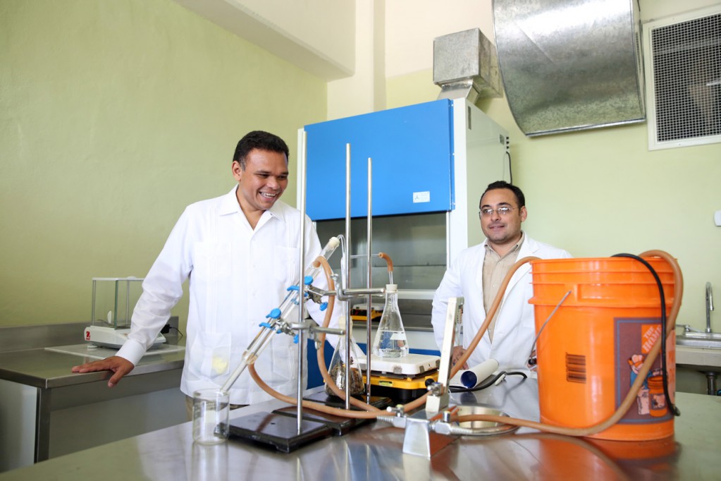Entregan reconocimiento \\\\\\\\\\"Neos Universidad Tecnológica Metropolitana\\\\\\\\\\" como incubadora de alto impacto. Entregan reconocimiento \\\\\\\\\\"Neos Universidad Tecnológica Metropolitana\\\\\\\\\\" como incubadora de alto impacto.