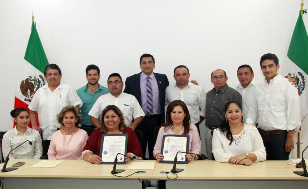 Legisladores y Policía de California abordan el tema migratorio Legisladores y Policía de California abordan el tema migratorio