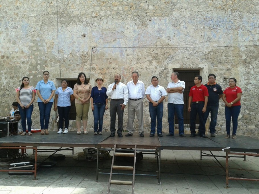 Inauguran en Tizimín Expo Comercio del Buen Fin 2015 Inauguran en Tizimín Expo Comercio del Buen Fin 2015