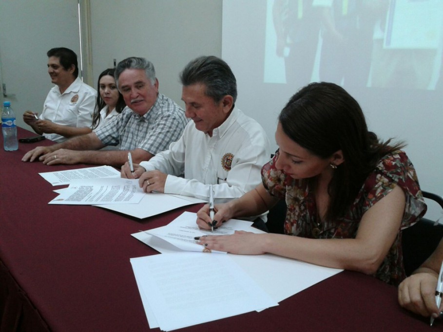 Reconocen e incentivan a estudiantes del Itsva Reconocen e incentivan a estudiantes del Itsva