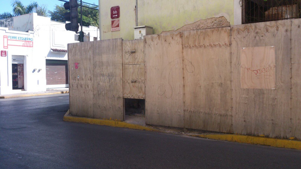 Retiran tapiado dañado del Centro Histórico Retiran tapiado dañado del Centro Histórico