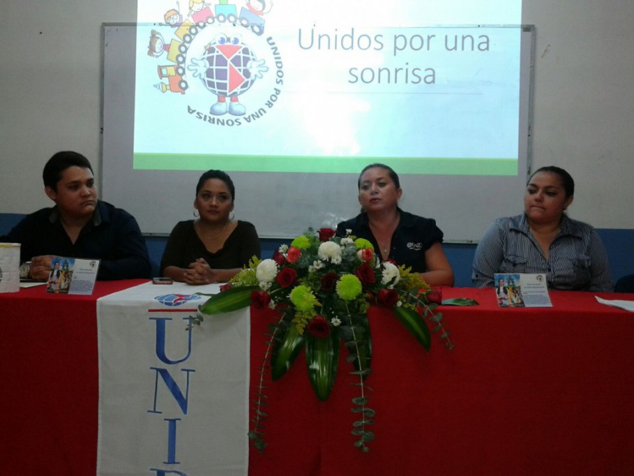 UNID Tizimín presenta proyecto “unidos por una sonrisa” UNID Tizimín presenta proyecto “unidos por una sonrisa”
