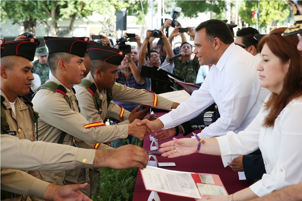 Entregan cartillas del Servicio Militar Nacional Entregan cartillas del Servicio Militar Nacional