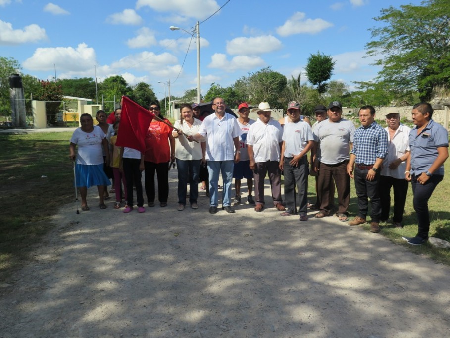 Construyen calles en Sahé Construyen calles en Sahé