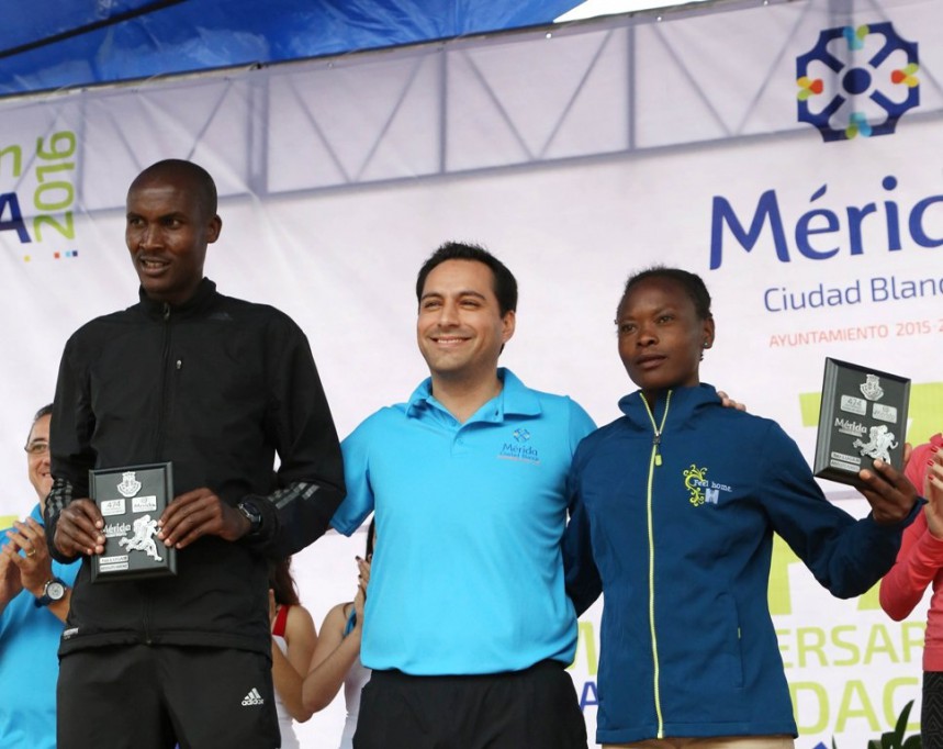 Africanos se coronan en el Maratón de Mérida Africanos se coronan en el Maratón de Mérida