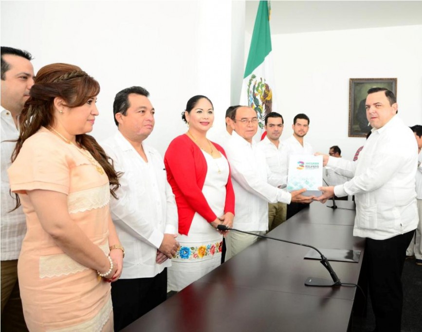 Recibe el Congreso, 3er Informe de Gobierno Recibe el Congreso, 3er Informe de Gobierno