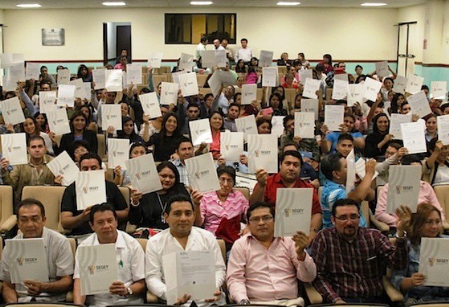 Entregan plazas docentes de preescolar Entregan plazas docentes de preescolar