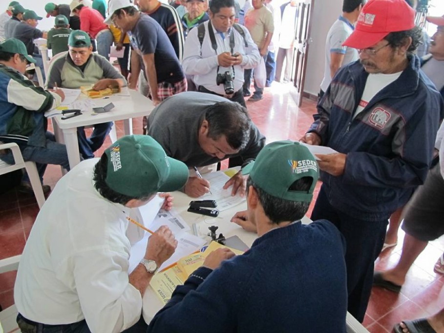 741 pescadores del Cuyo reciben apoyos económicos 741 pescadores del Cuyo reciben apoyos económicos