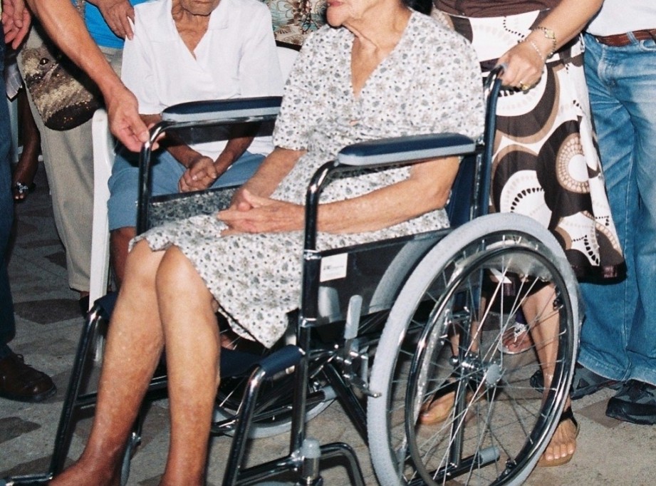 Solicitan ayuda para adquirir silla de ruedas Solicitan ayuda para adquirir silla de ruedas
