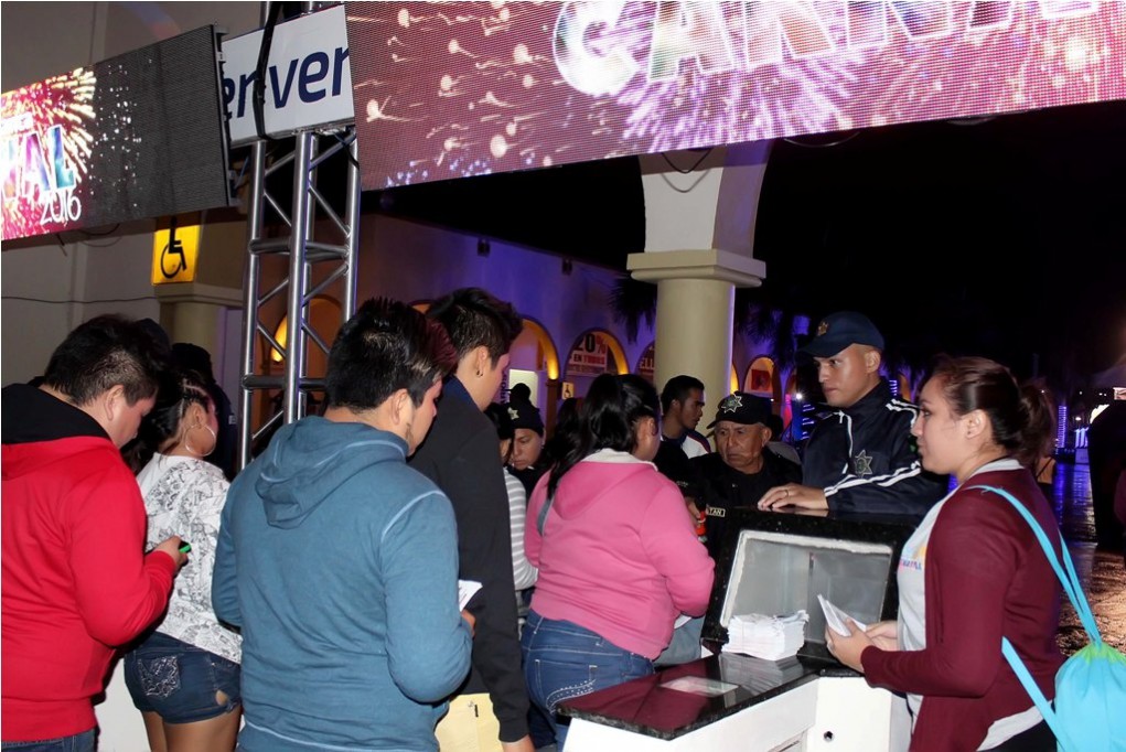 Saldo blanco en Plaza Carnaval Saldo blanco en Plaza Carnaval