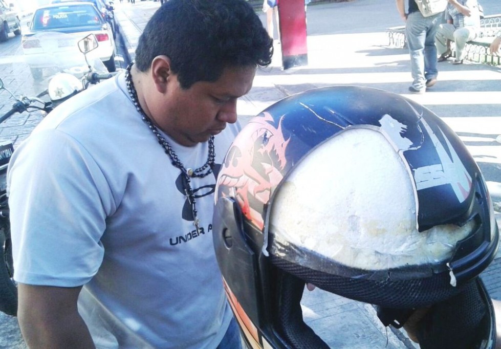 Casco le salva la vida Casco le salva la vida