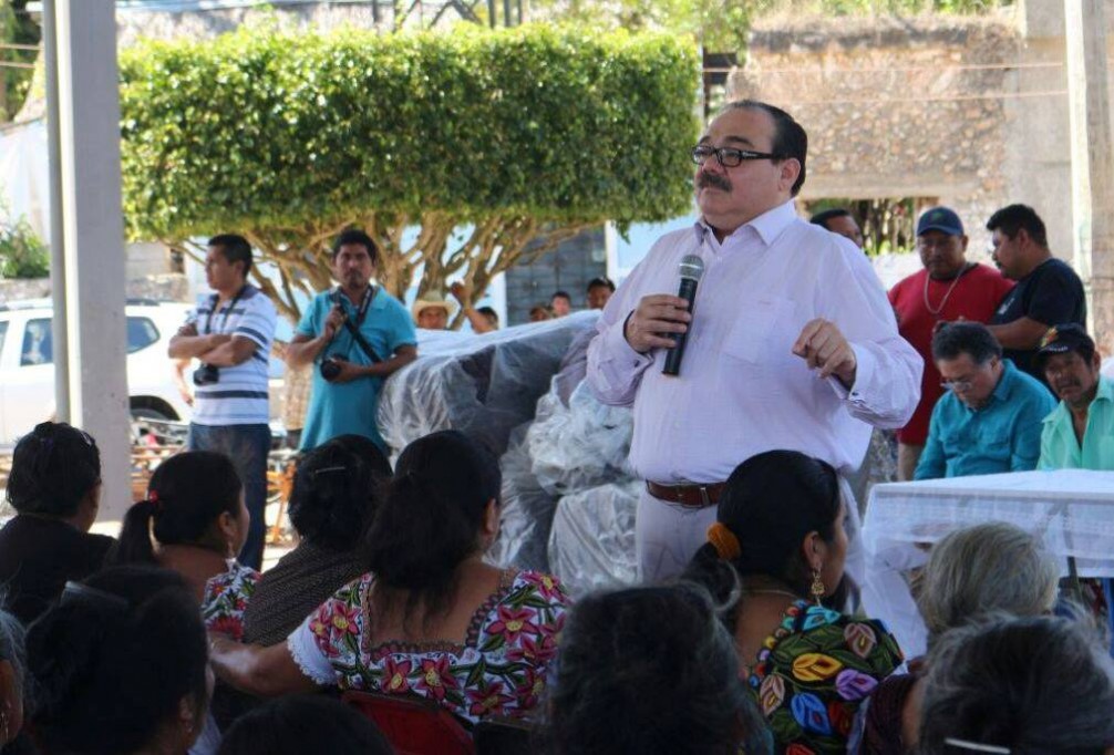 Apoyan proyectos productivos de mujeres Apoyan proyectos productivos de mujeres