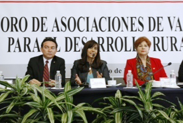 Inauguran foro sobre Desarrollo Rural Inauguran foro sobre Desarrollo Rural