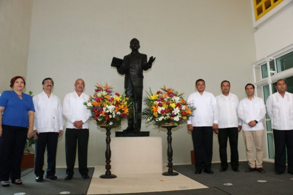 Celebran el XCIV Aniversario de la UADY Celebran el XCIV Aniversario de la UADY