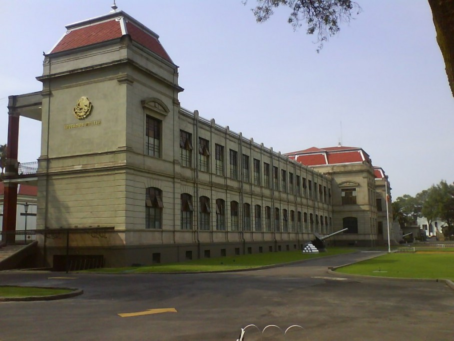 Casi 200 yucatecos aplican para la Universidad Militar Casi 200 yucatecos aplican para la Universidad Militar