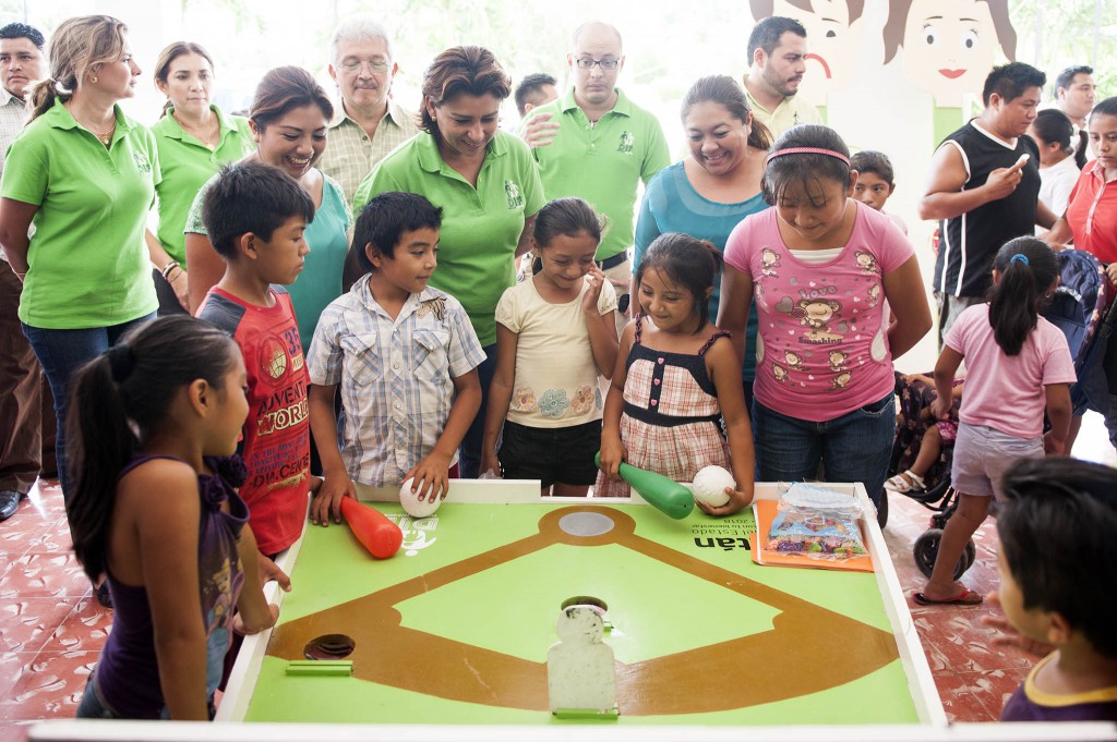 Implementan acciones para abatir el rezago alimentario Sudzal y Tekal de Venegas. Implementan acciones para abatir el rezago alimentario Sudzal y Tekal de Venegas.