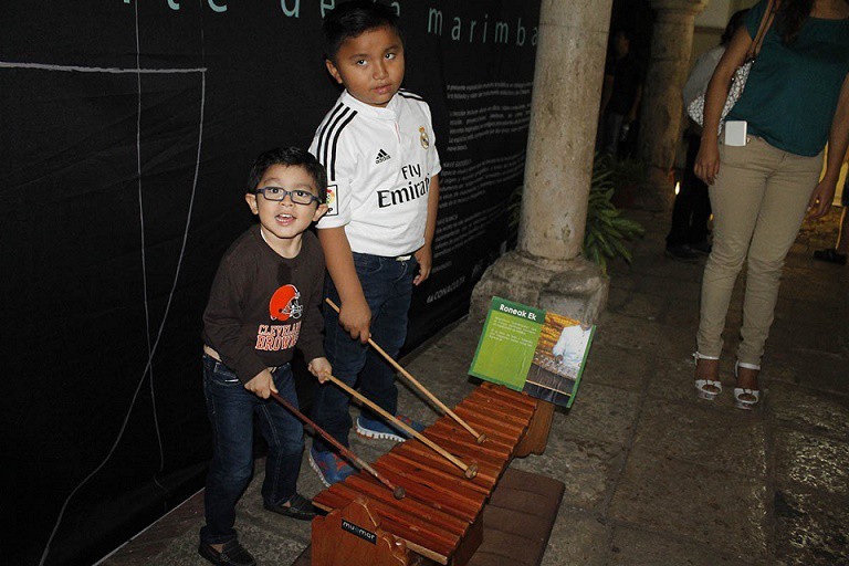 Museo errante de la marimba en Valladolid Museo errante de la marimba en Valladolid