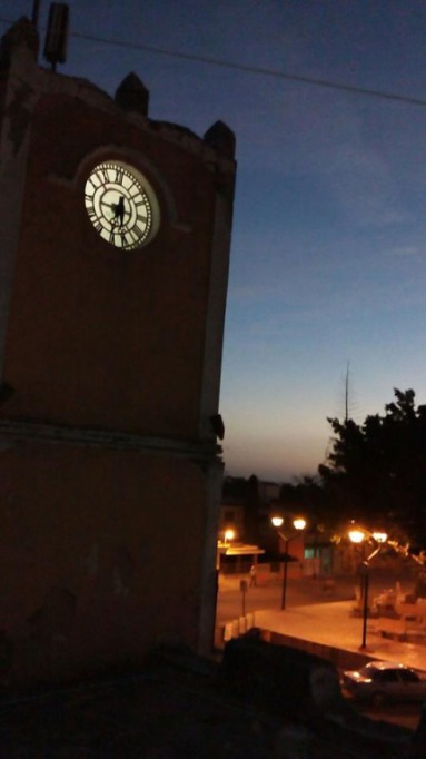 Reparan el Reloj Municipal de Sucilá Reparan el Reloj Municipal de Sucilá