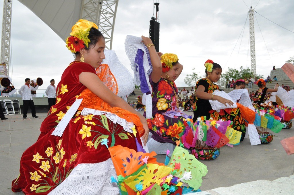 La Guelaguetza en el Cereso de Mérida La Guelaguetza en el Cereso de Mérida