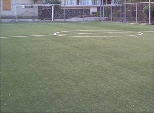 Inauguraron cancha y no la terminaron Inauguraron cancha y no la terminaron