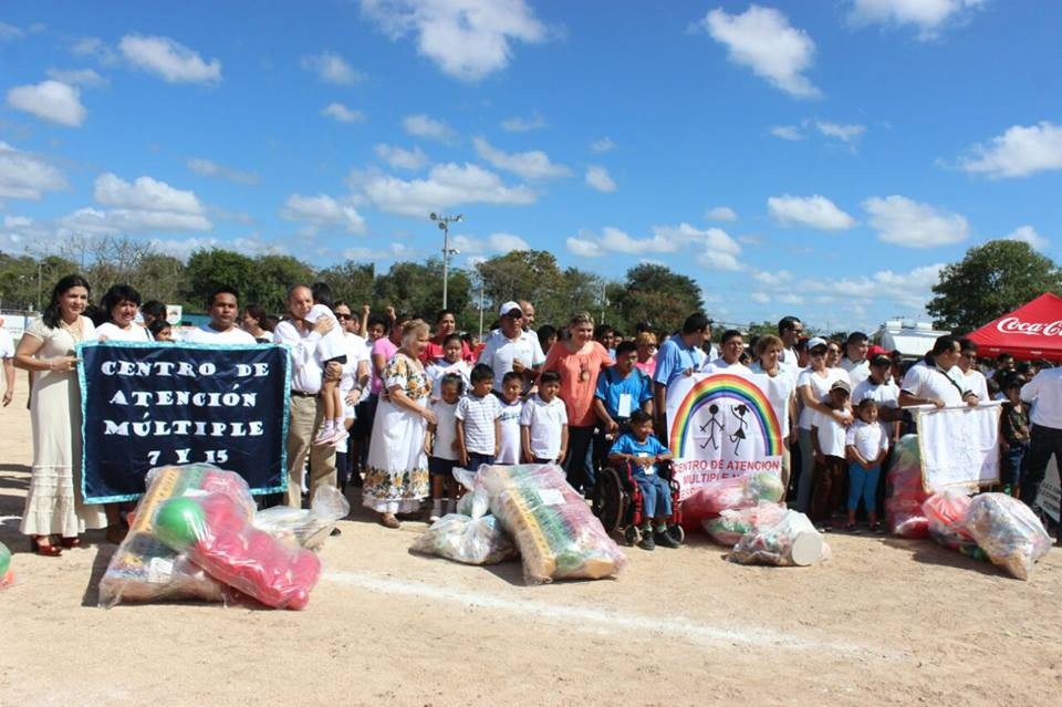 Conviven en Tizimín niños de educación especial de 7 municipios Conviven en Tizimín niños de educación especial de 7 municipios