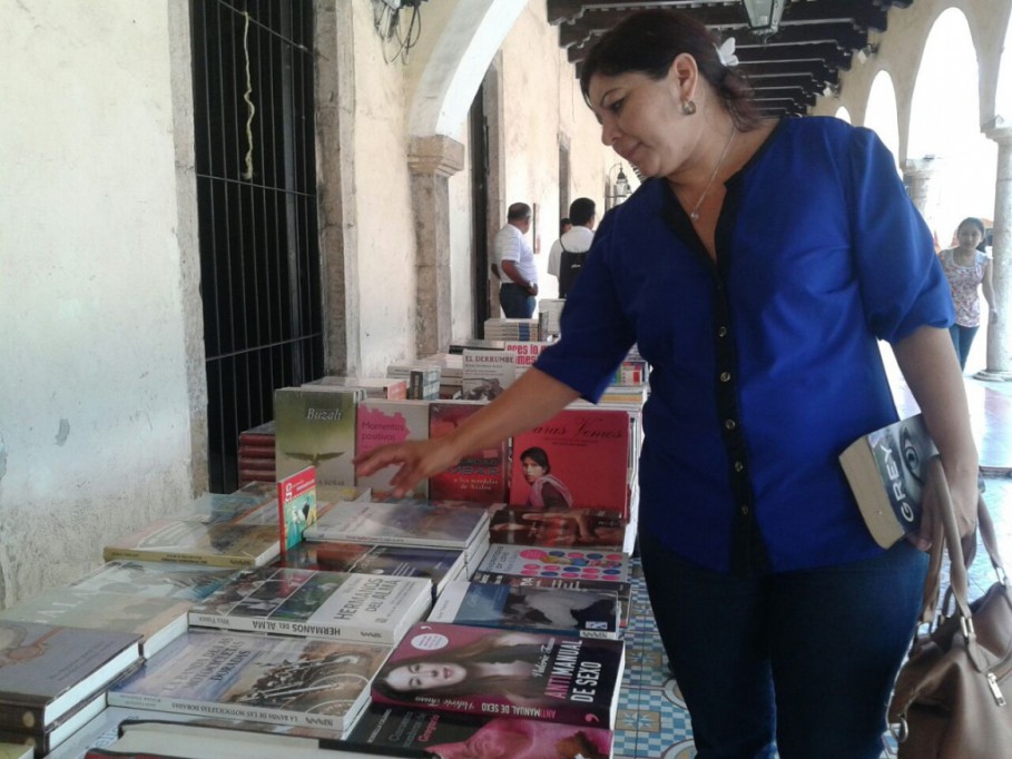 Seguirán vendiendo libros de la Filey en Valladolid por una semana más Seguirán vendiendo libros de la Filey en Valladolid por una semana más