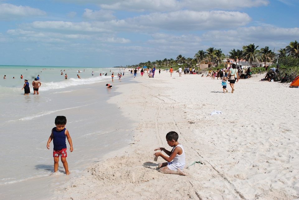 Invaden las playas del Oriente Invaden las playas del Oriente