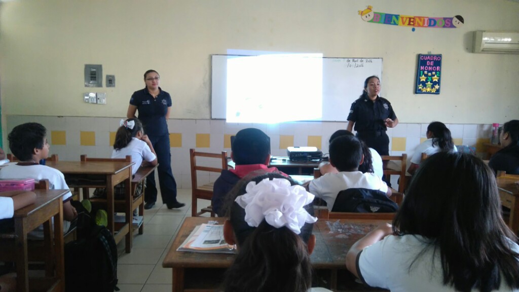 Policía de Valladolid orienta a menores sobre sexualidad Policía de Valladolid orienta a menores sobre sexualidad