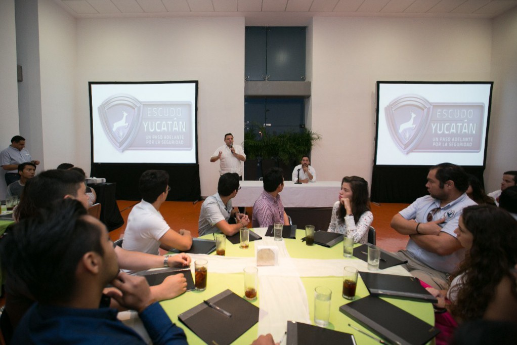 Escudo Yucatán llega a universitarios Escudo Yucatán llega a universitarios